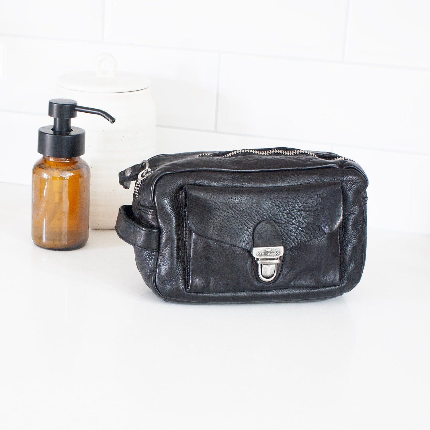 Campomaggi Leather Toiletry Bag with Front Pocket Toiletry Bag Campomaggi Black