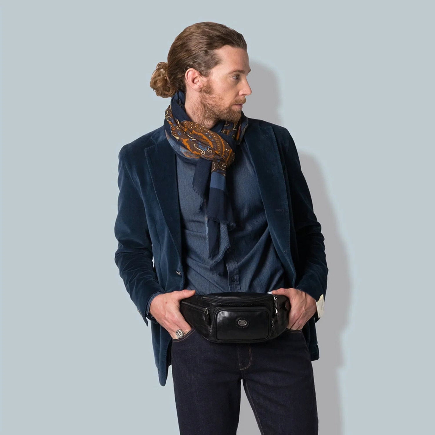 The Bridge Story Viaggio Leather Waist Pouch with Pockets Leather Messenger Bag The Bridge