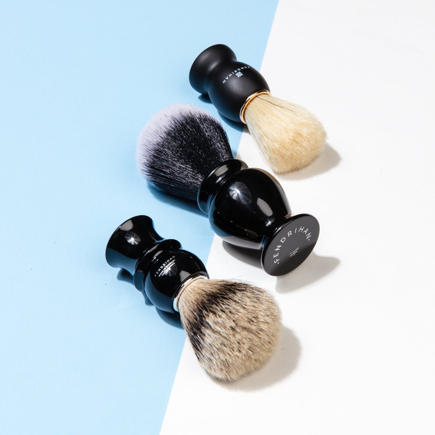 Fendrihan Black and White Synthetic Shaving Brush, Resin Handle Synthetic Bristles Shaving Brush Fendrihan
