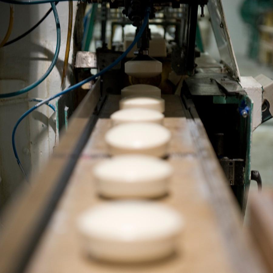 Klar's Shaving Soap in Tin, Classic Shaving Soap Klar Seifen