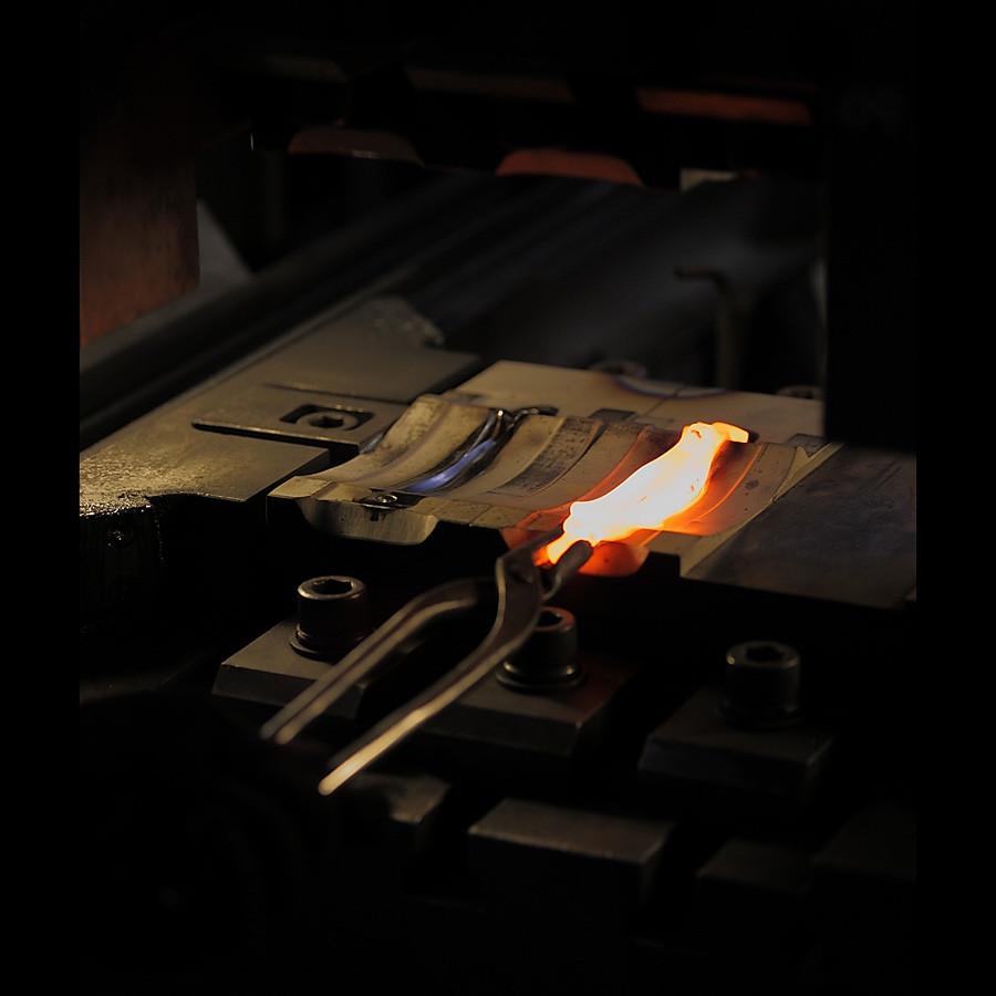 Suwada New Soft High-Carbon Stainless Steel Nail Nipper with Curved Blades and Rubber Handles Nail Nipper Suwada