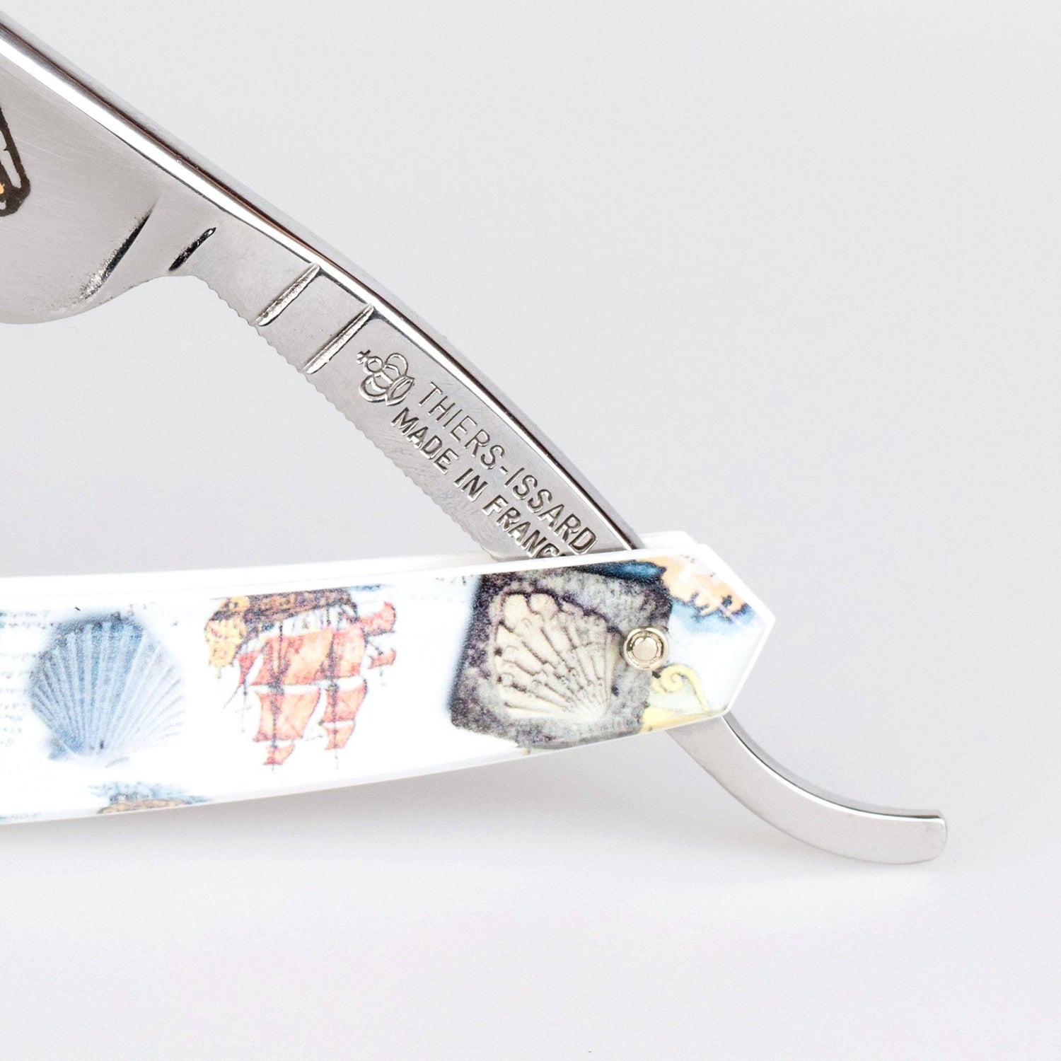 Thiers Issard St. Jacques Sheep and Wolf Straight Razor 5/8