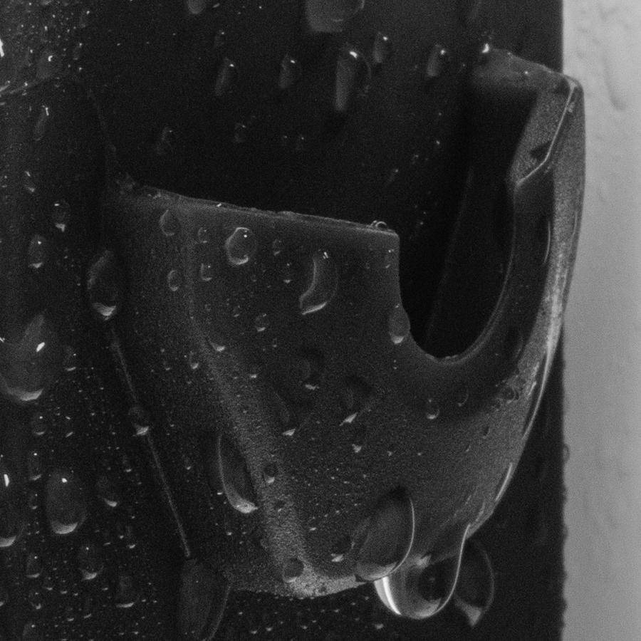 Tooletries The Ace Face Scrubber Holder Bath Accessory Tooletries