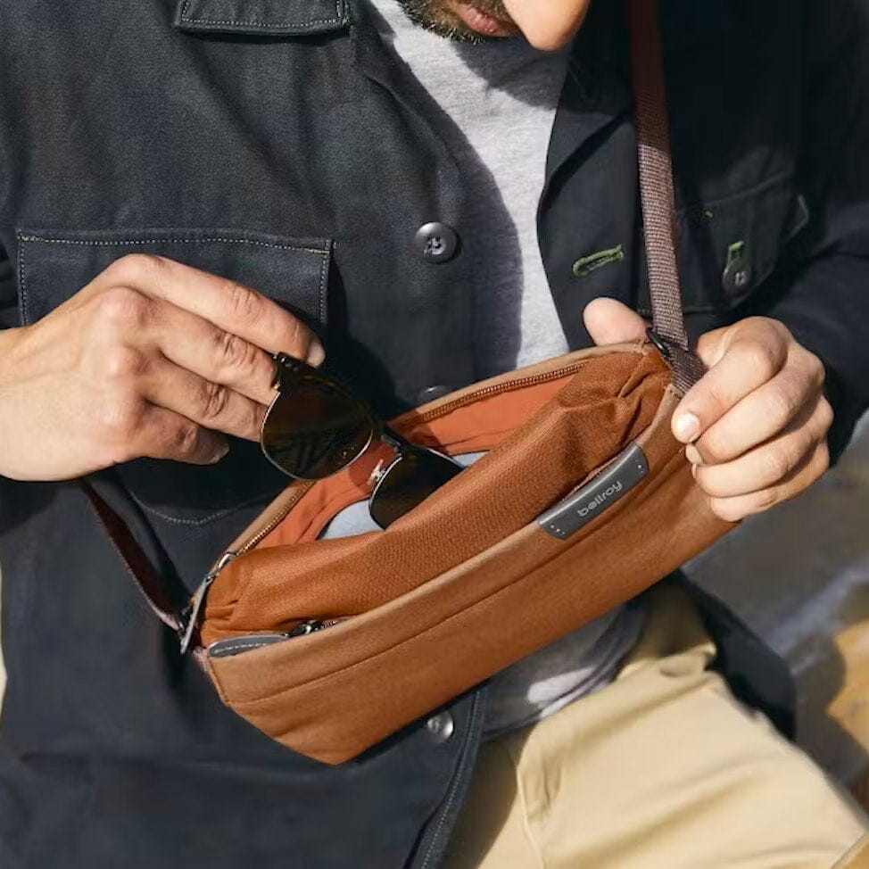 Bellroy　Sling Mini Bellroy Lite Sling Mini | Chalk - Shop Now - The Choice Shop