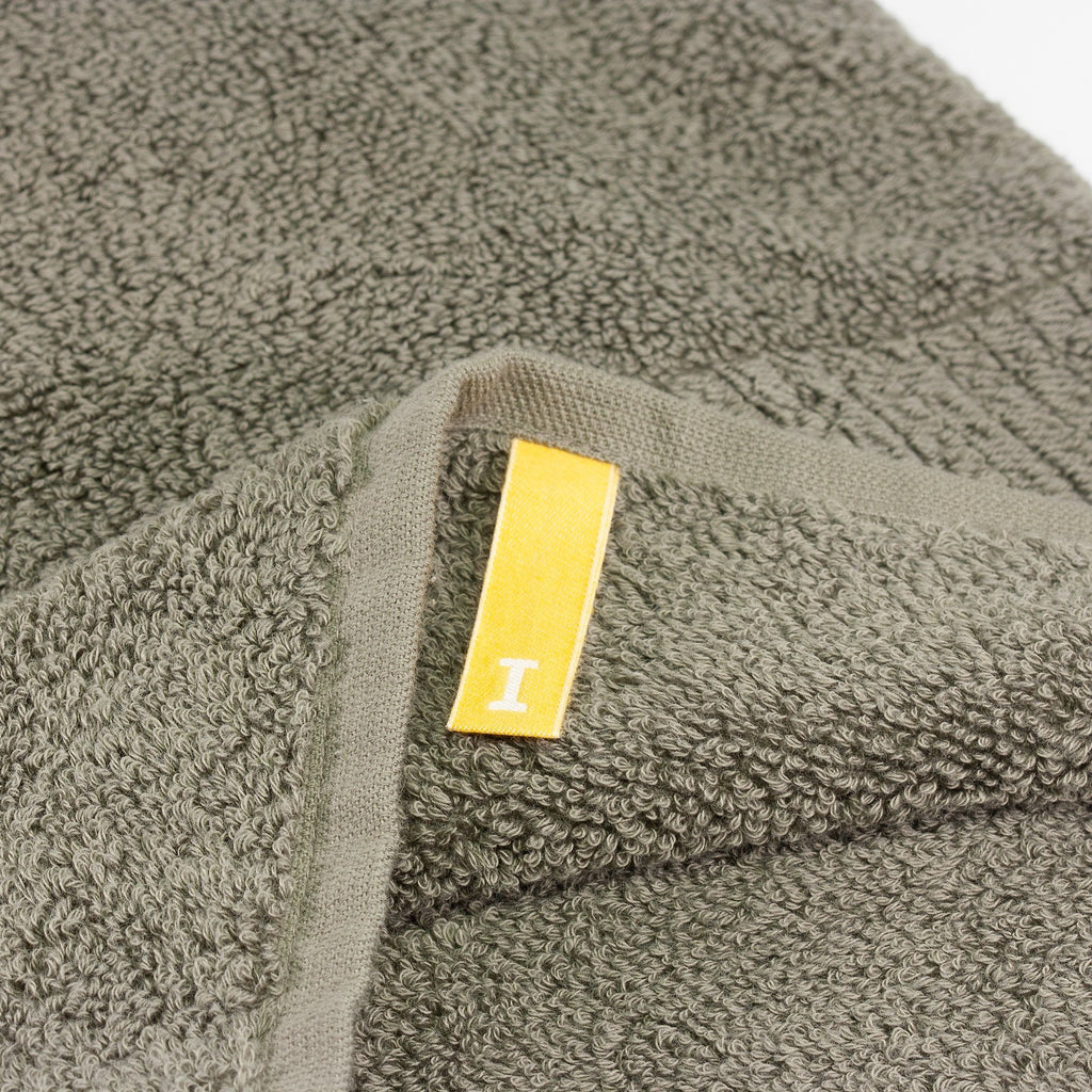 Ikeuchi Organic 330 Cotton Shower Towel, Dark Grey Towel Ikeuchi 