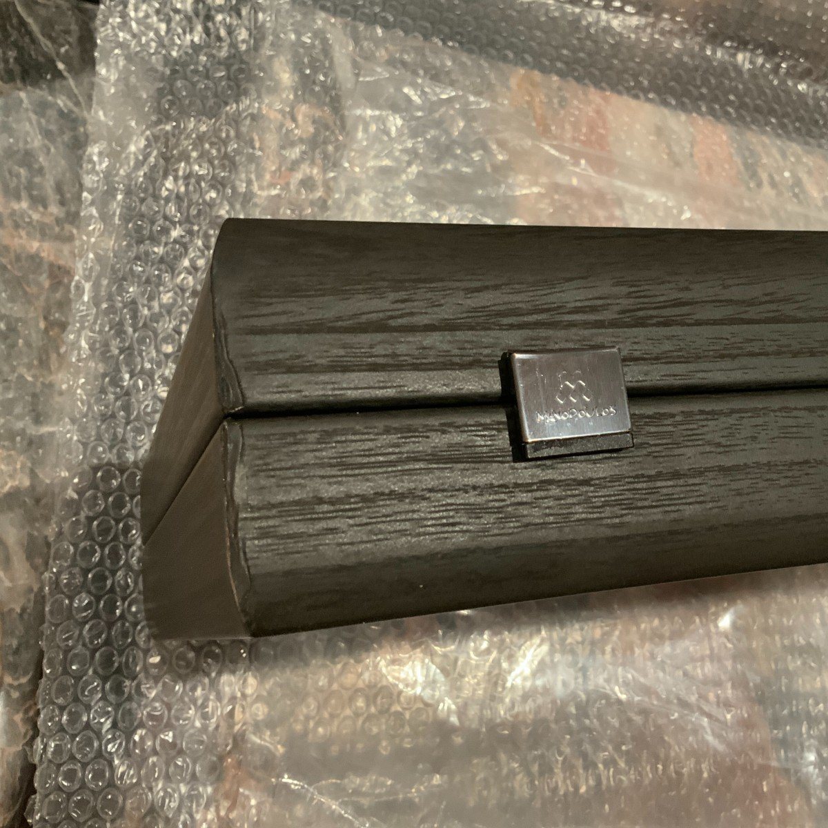 Scratch and Dent Manopoulos Fendrihan 