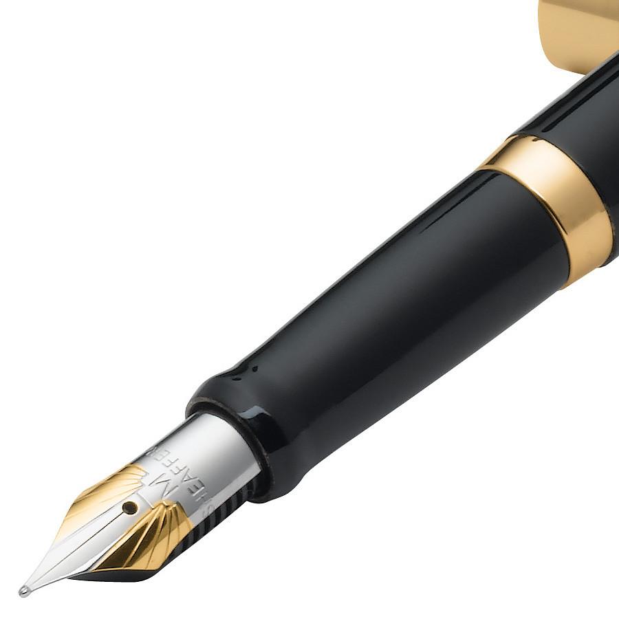 Sheaffer Sagaris Fountain Pen, Black Barrel and Chrome Cap Featuring Gold Tone Trim, Medium Nib Fountain Pen Sheaffer 